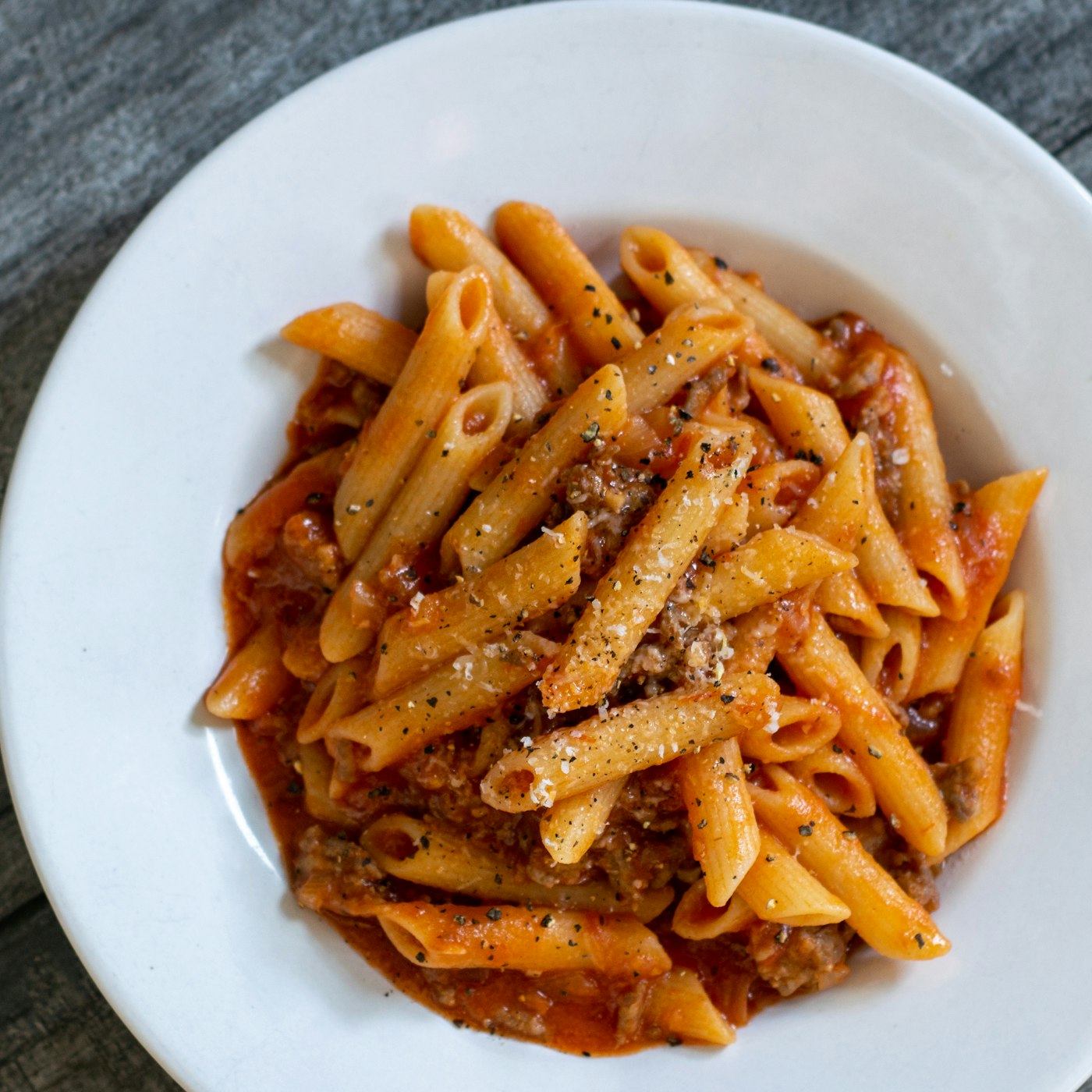 A bowl of tomato basil pasta